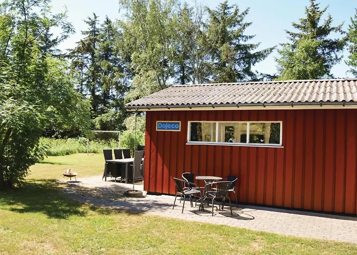 Three-bedroom In Hébergement de vacances